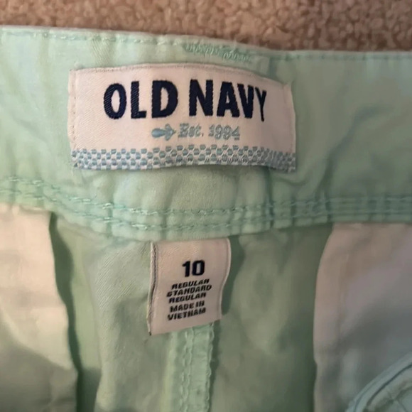 Old Navy mint green shorts size 10 - Picture 3 of 7